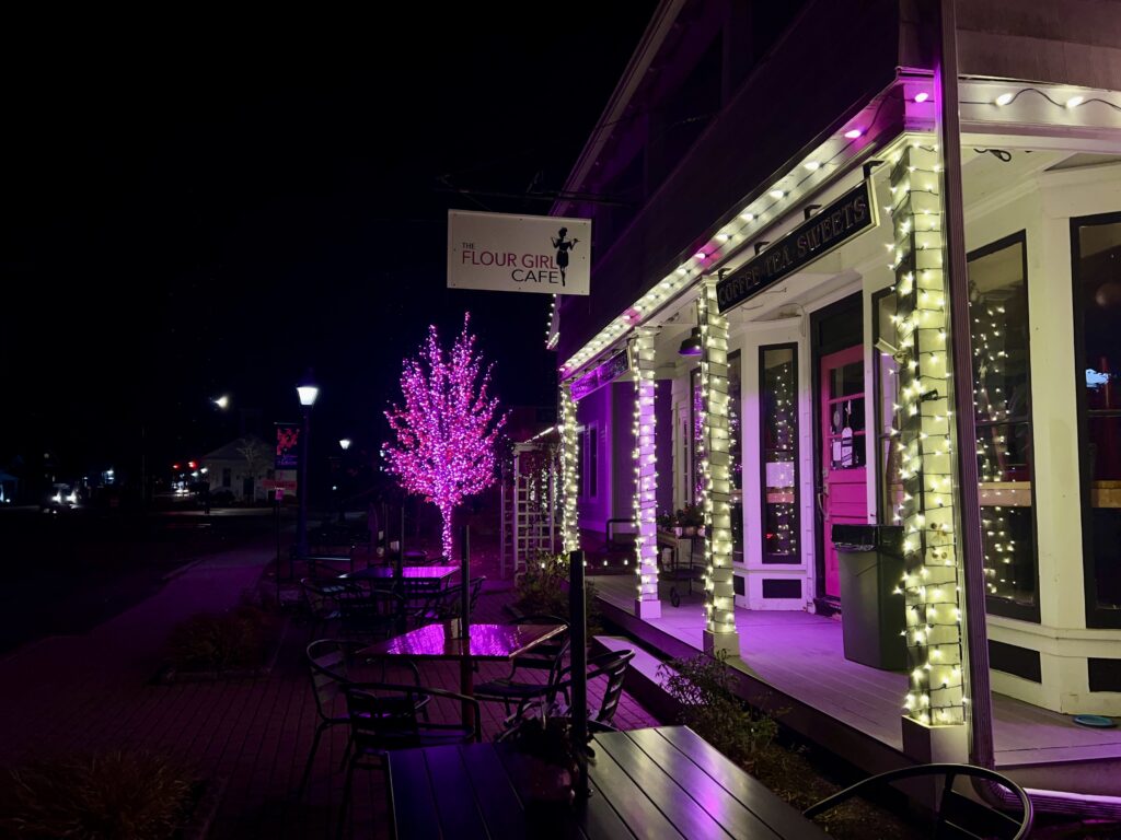 the-flour-girl-hebron-holiday-lighting-10